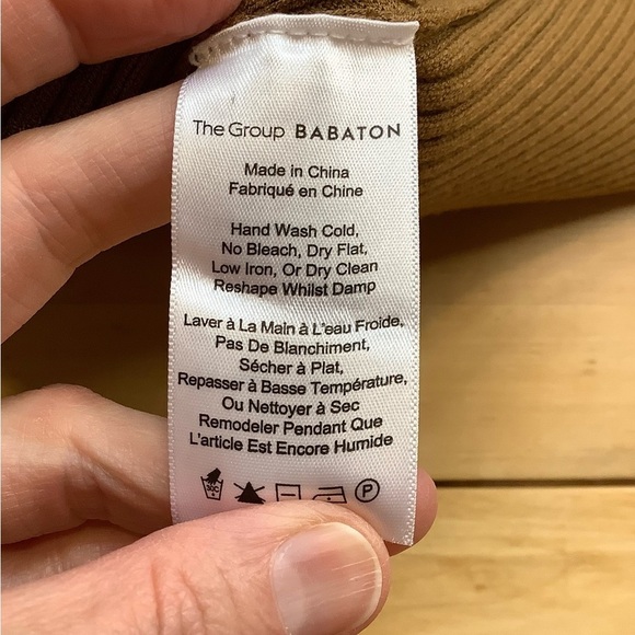 ARITZIA BABATON Camel Streep Dress Maxi Ribbed Knit - Picture 9 of 11